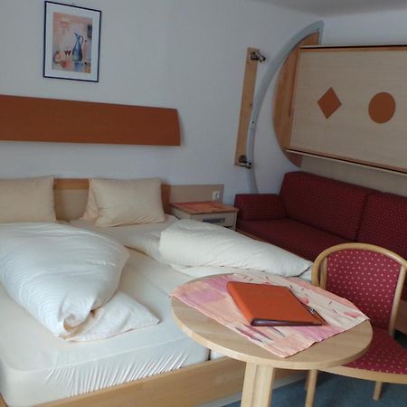 Hotel Hoerlgut Мария Алм ам Щайнернен Мер Стая снимка